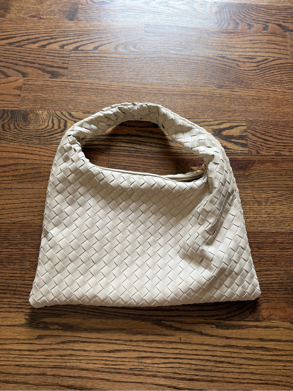 Nico + Olive NWOT Cream Woven Shoulder Bag